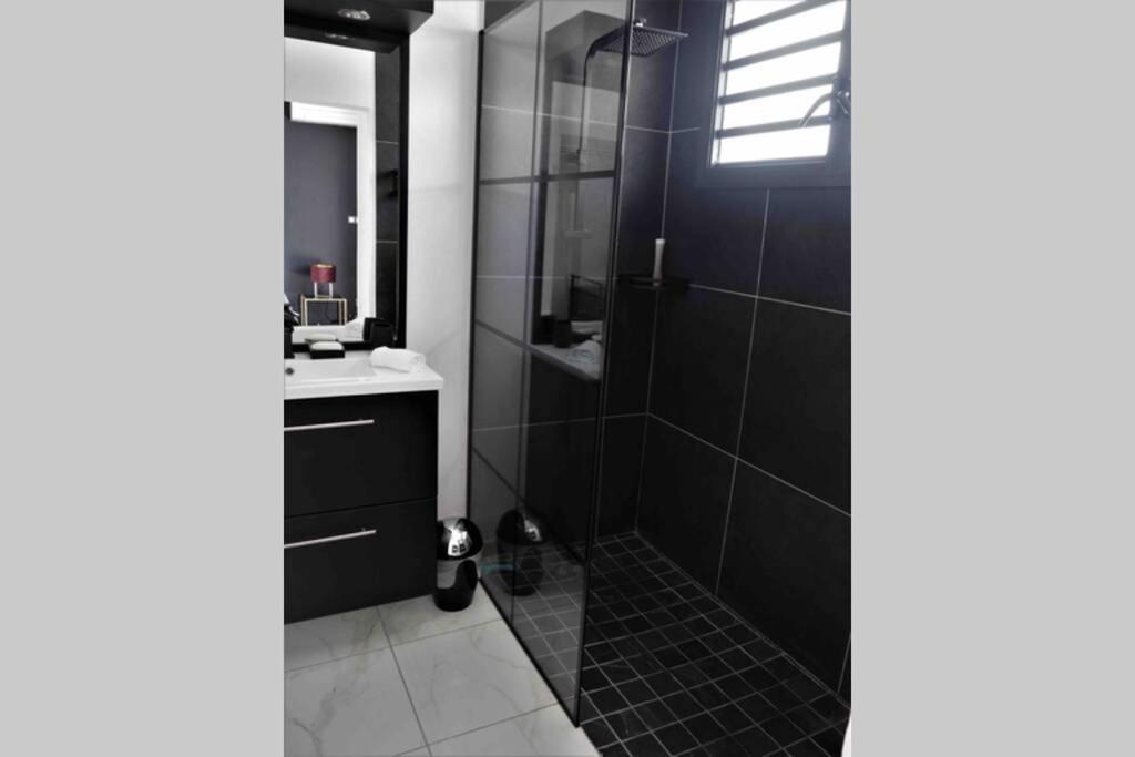 Villa Palm Diamond Jacuzzi & Piscine Prives Le Diamant Exterior foto